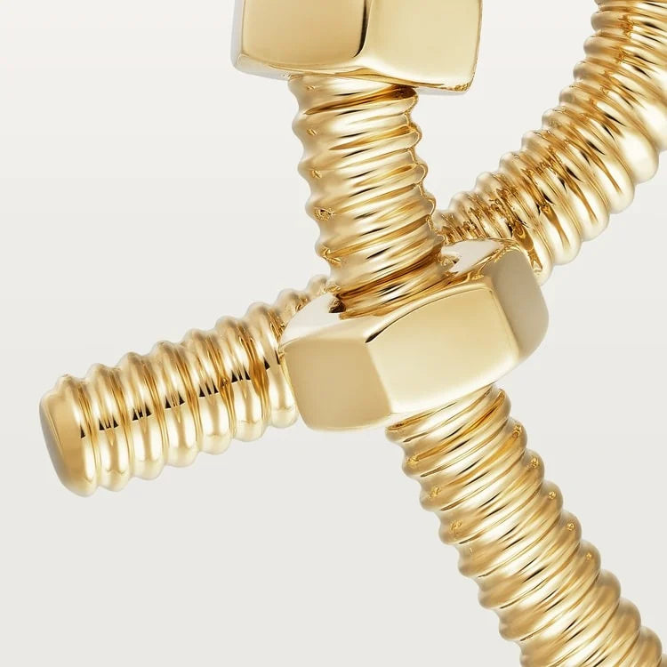 Gold Axis of Identity – Signature Ring for Industrial Souls and Creative Minds