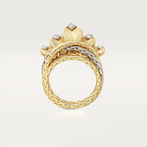 Gold Embrace Of The Forest Queen – Textured Leaf Ring With Sparkling Accents
