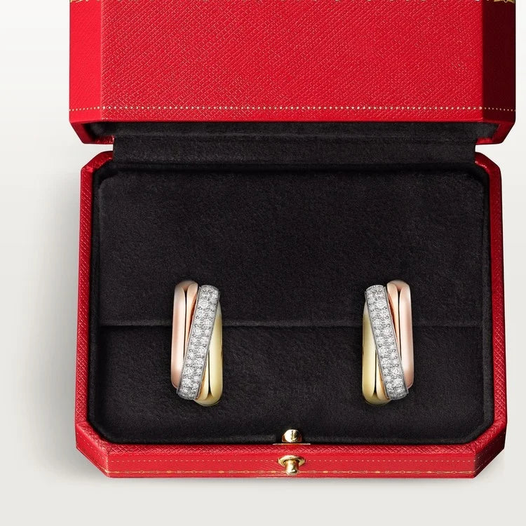 Tri Gold Bond of Contrast – Bold Yet Graceful Interlocking Hoop Design