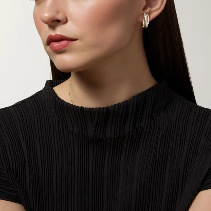 Tri Gold Bond of Contrast – Bold Yet Graceful Interlocking Hoop Design