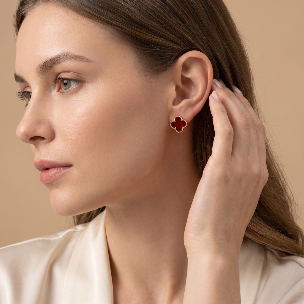 Alhambra Carnelian Motif Earrings