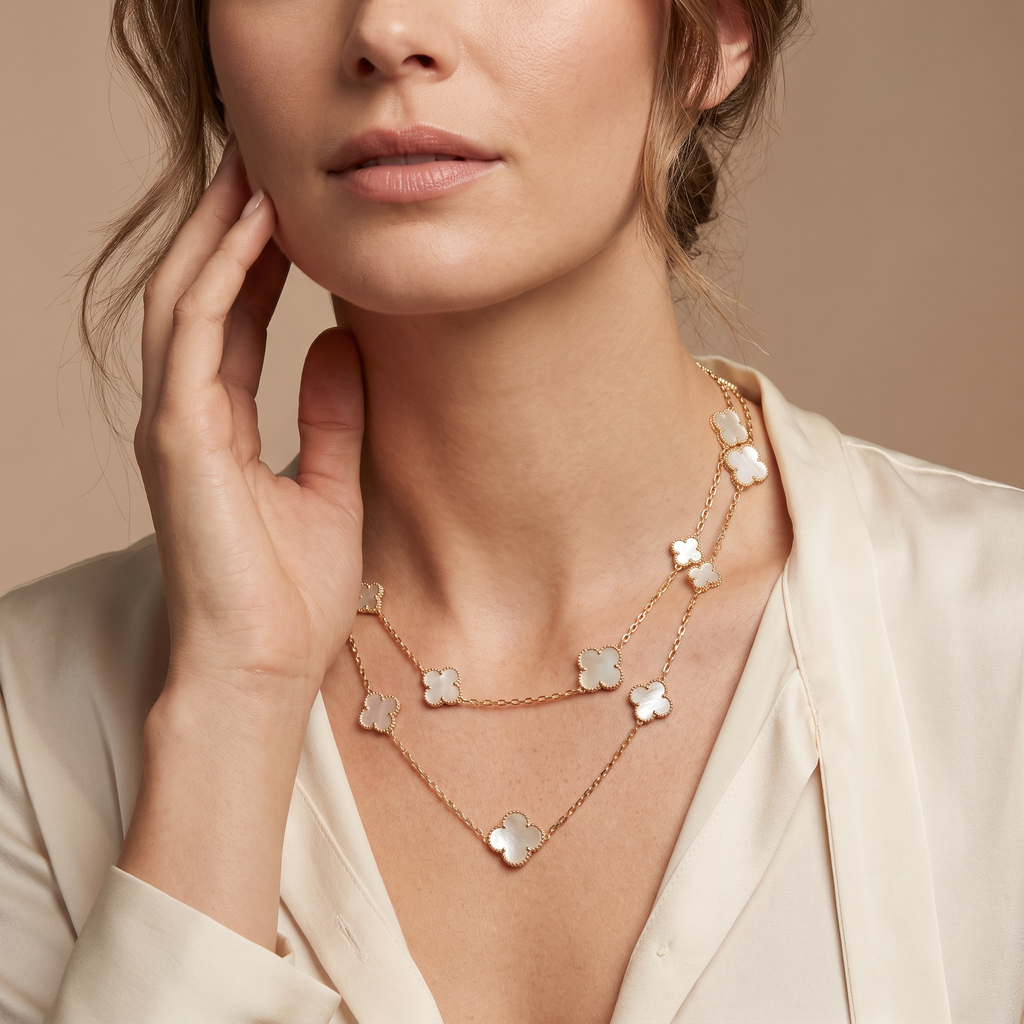 Alhambra Pearl Clover 16 Motifs Long Clover Necklace