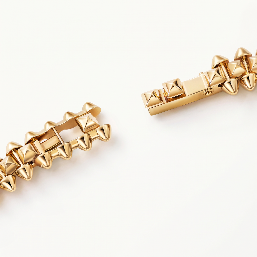 Clash De Stud Link Necklace