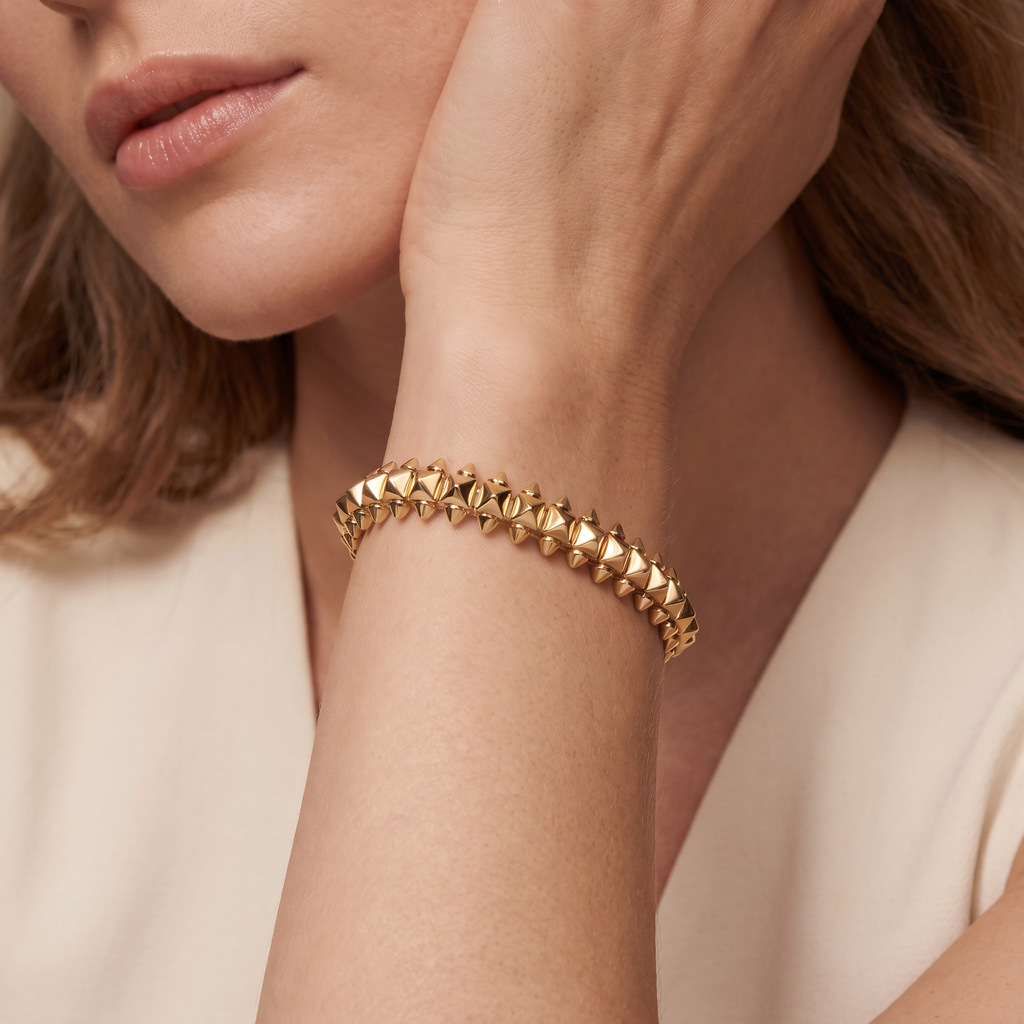 Clash The Bracelet