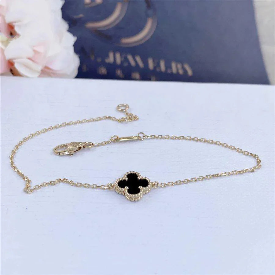 Gold Clover Bracelet for Women Onyx 1 Motif Gift Jewelry