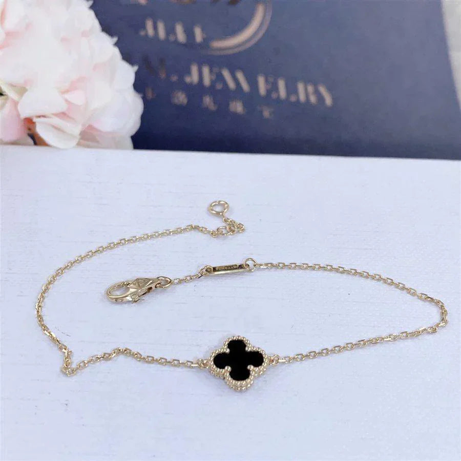 Gold Clover Bracelet for Women Onyx 1 Motif Gift Jewelry
