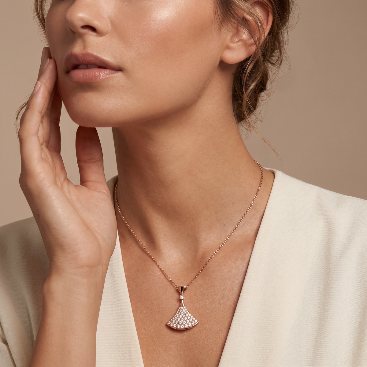 Diva's Dream Full-pavé Pendant Necklace