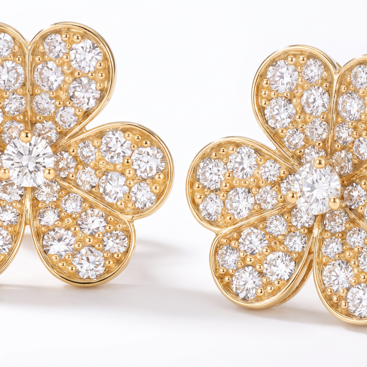 Frivole Flower Full-Paved Earrings