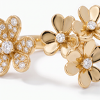 Frivole Flowers Between-the-finger Ring