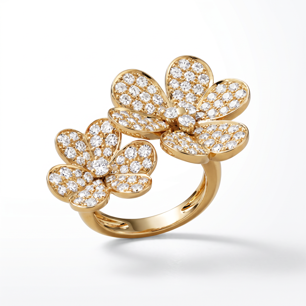 Frivole Paved Between-the-Finger Ring