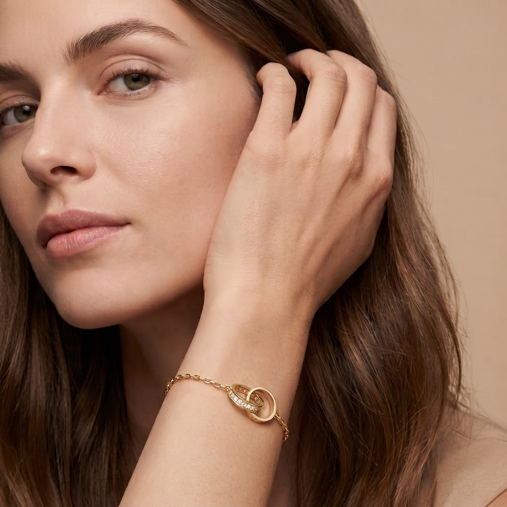 Love On Chain Paved Bracelet