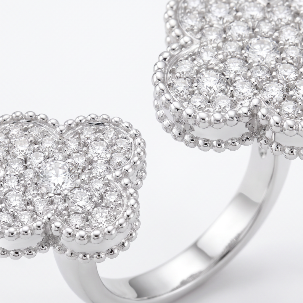 Magic Alhambra Paved Clover Between-the-finger Ring