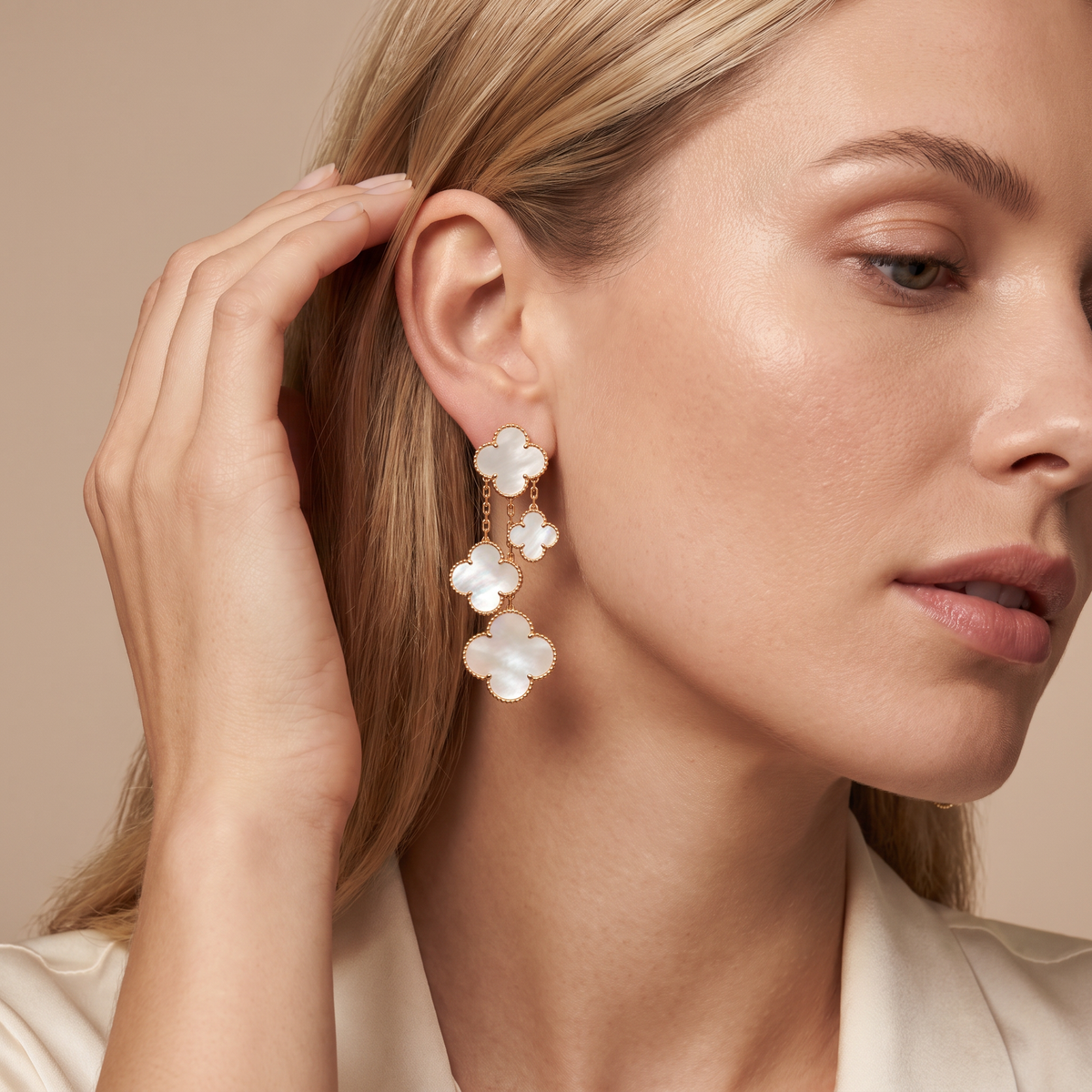 Magic Alhambra Pearl Clover 4 Motifs Earrings