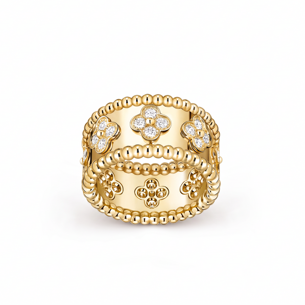 Medium Perlée Clover Diamonds Band Ring