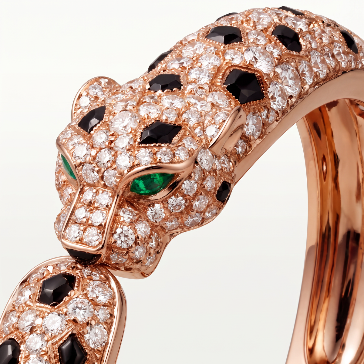 Panthère Head Half-Paved Medium Cuff Bracelet