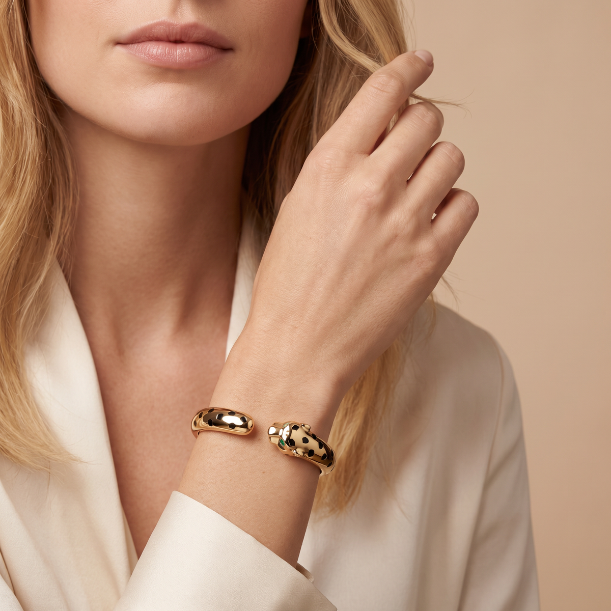 Panthère Head Medium Cuff Bracelet