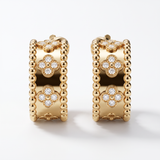 Perlée Clovers Hoop Earrings