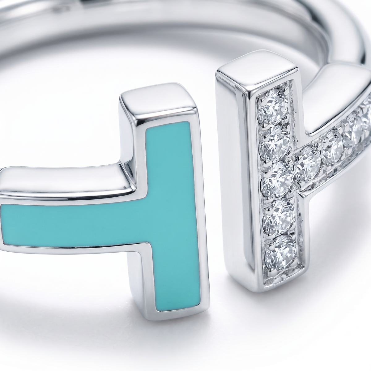 T Turquoise Half-Paved Wire Ring