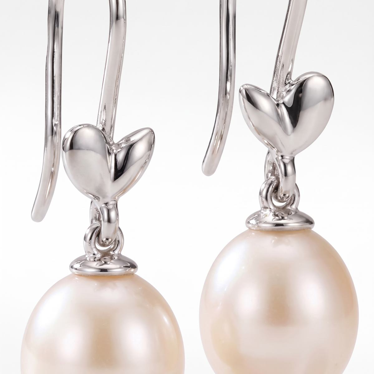 Olive Leaf Pearl Earrings