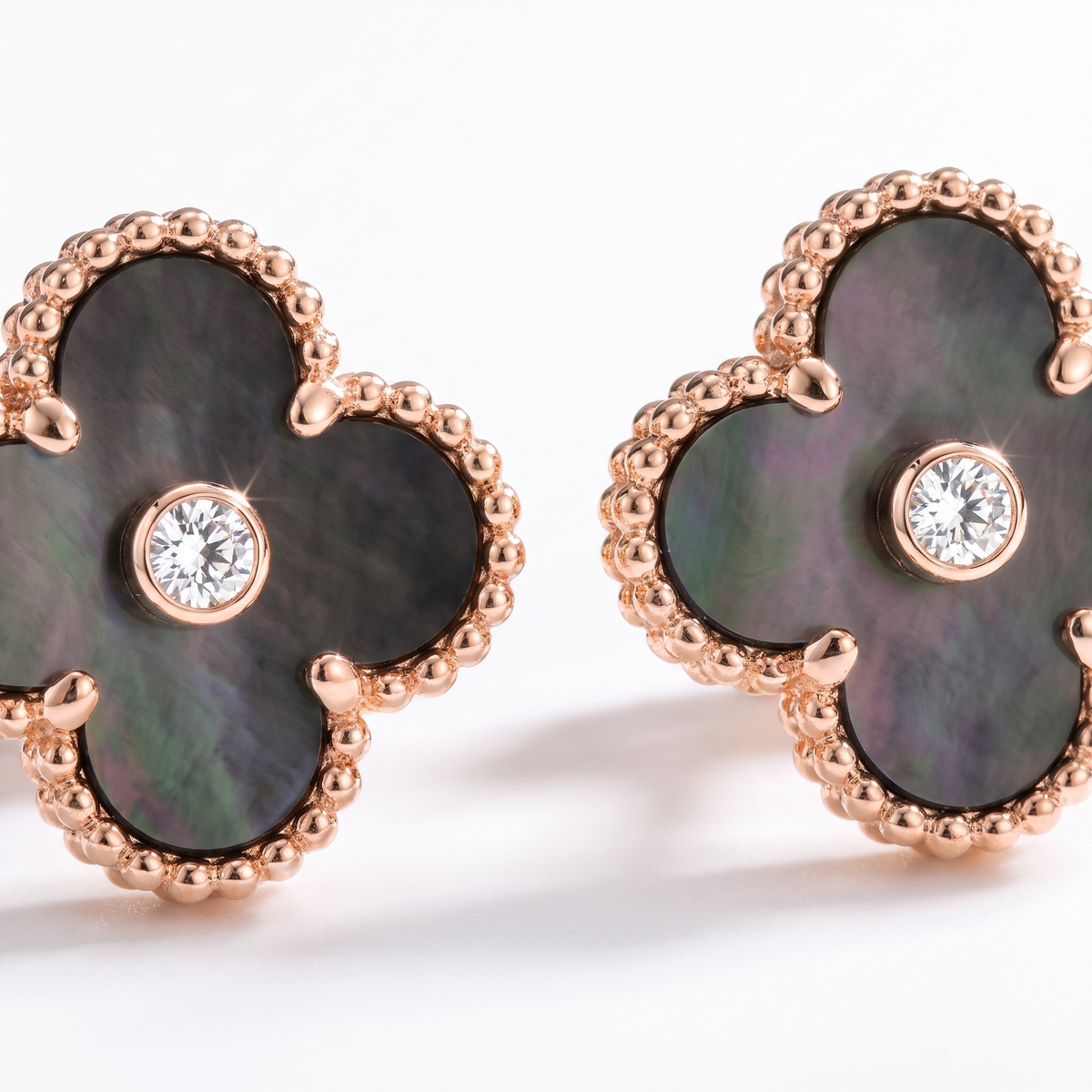 Vintage Alhambra Black Pearl 1 Diamond Clover Earrings