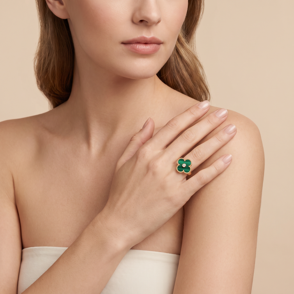 Vintage Alhambra Malachite Ring