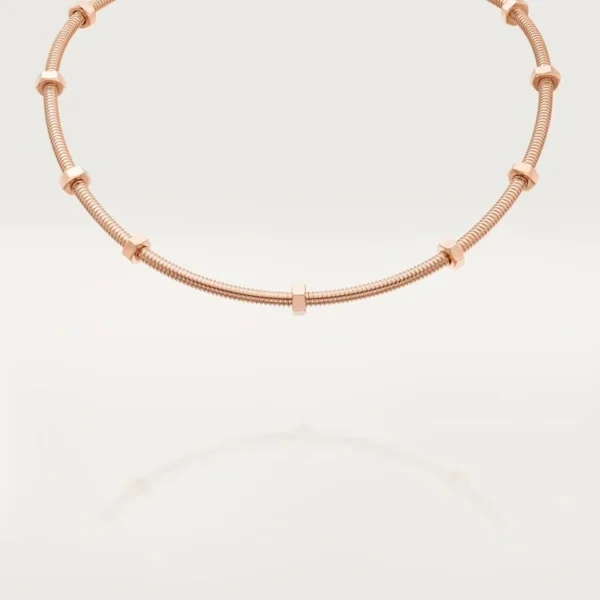 Gold Torque of Design – Architectural-Inspired Necklace for Fearless Femininity
