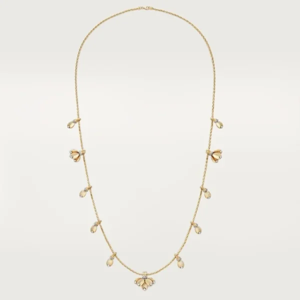 Golden Leaves in Bloom – Delicate Nature-Inspired Necklace with Crystal Accents