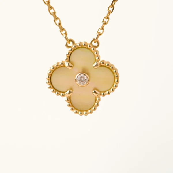 Clover Necklace Yellow Gold Plated Diamond Clover Motif High Quality